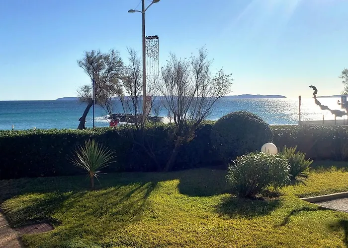 Apartment Petit Nid Au Lavandou